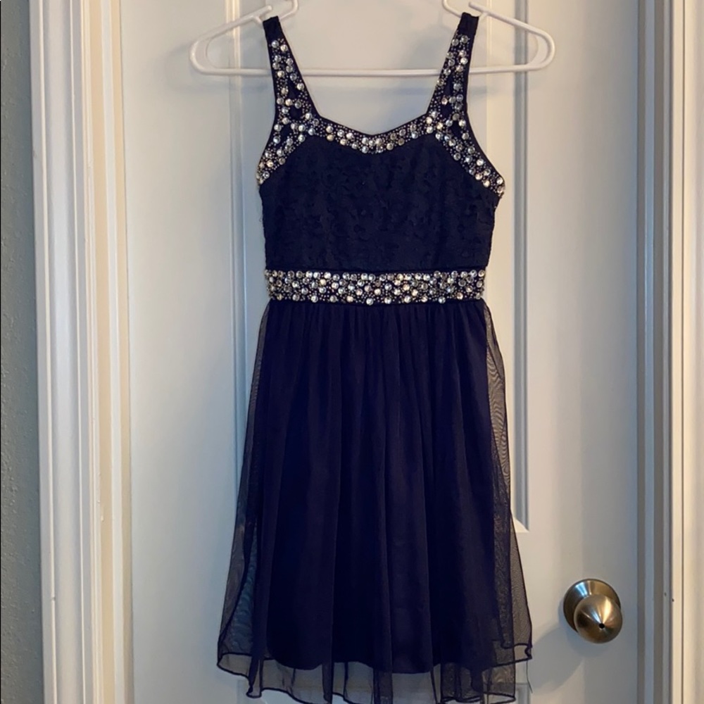 Sleeveless dress